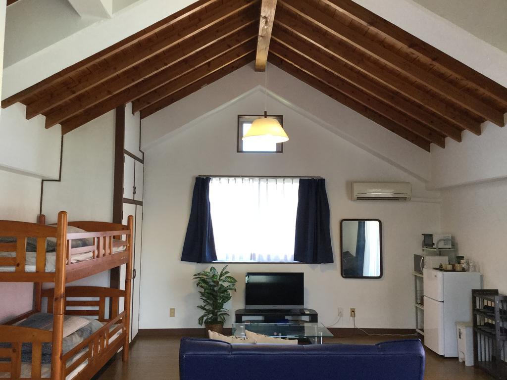 Pension Sea Shells Мотобу Екстер'єр фото